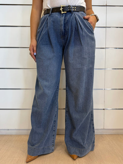 Jeans ampio con cintura di Molly Bracken, design comodo e alla moda con tasche e vita alta