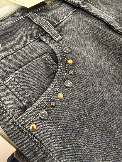 Jeans da donna con borchie Grigio di Gaudì con dettagli di borchie sul taschino