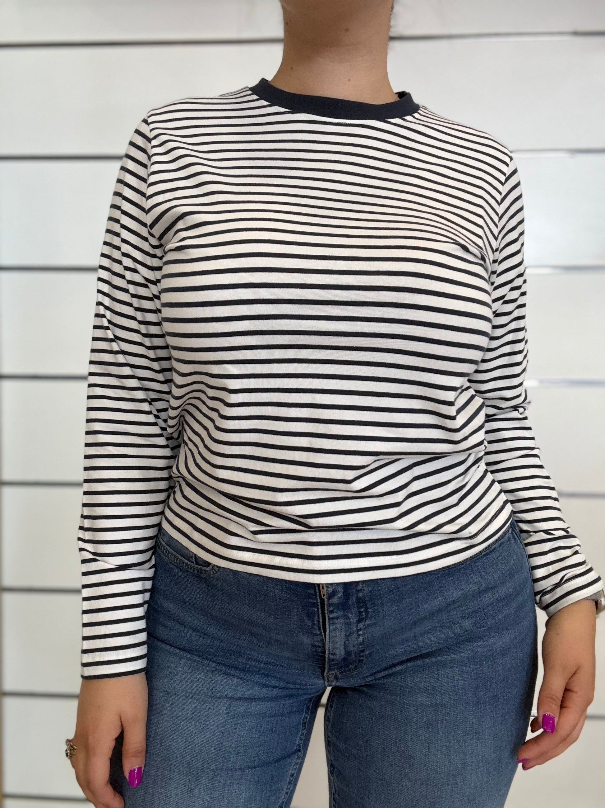 Maglia a righe bianche e blu ICHI in cotone morbido con maniche lunghe e scollo a girocollo