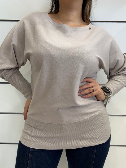 Maximaglia grigia da donna in filato lurex con maniche lunghe e vestibilità comoda