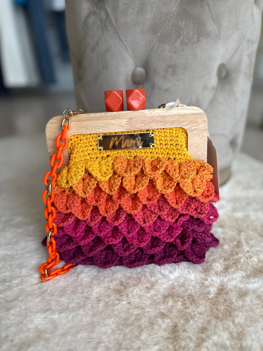 Borsa a mano Mamì Modello Coccodrillo con dettagli in colori vivaci e catena distintiva