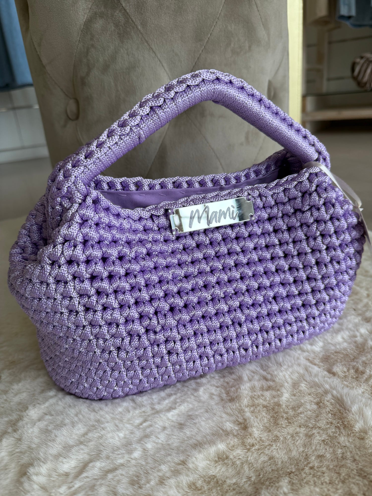 Borsa a mano Mamì Modello Luisa lilla in tessuto intrecciato con dettagli eleganti