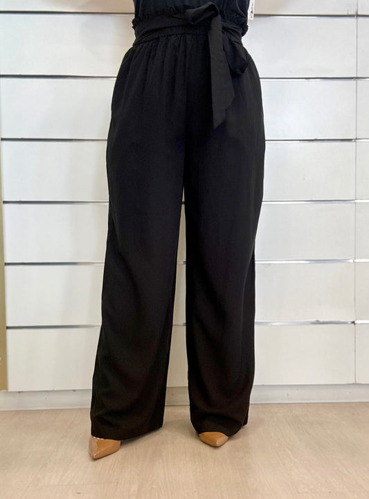 Pantalone nero con cintura ed elastico in vita di Molly Bracken, perfetto per ogni occasione.