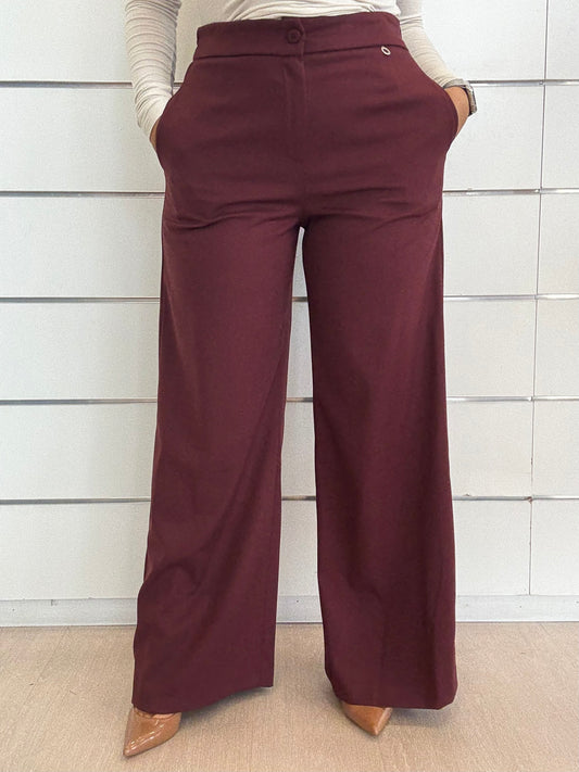 Pantalone palazzo bordeaux ECO con tasche e vestibilità ampia per un look elegante e alla moda