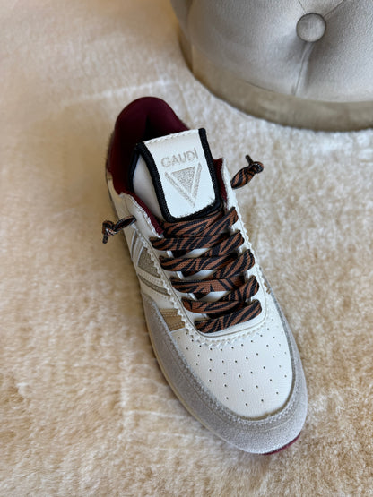Sneaker donna pelle scamosciata Gaudì in bianco e marrone con lacci a motivo