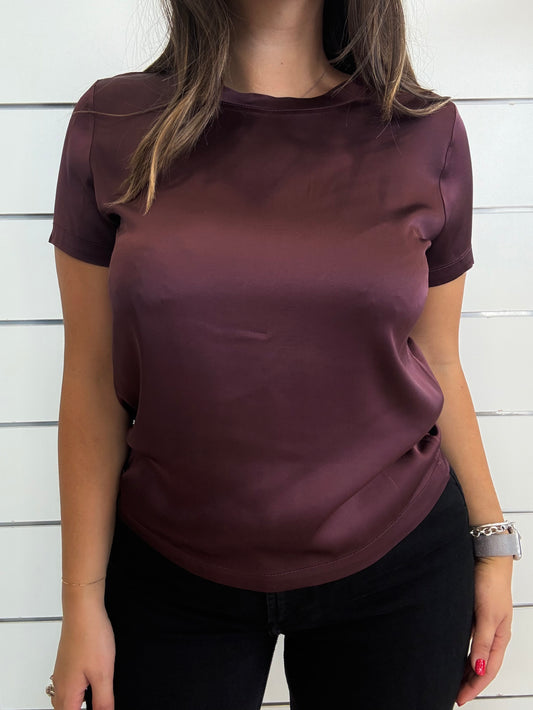 T-shirt in viscosa vinaccia della marca ECO, dalla vestibilità morbida e colore elegante