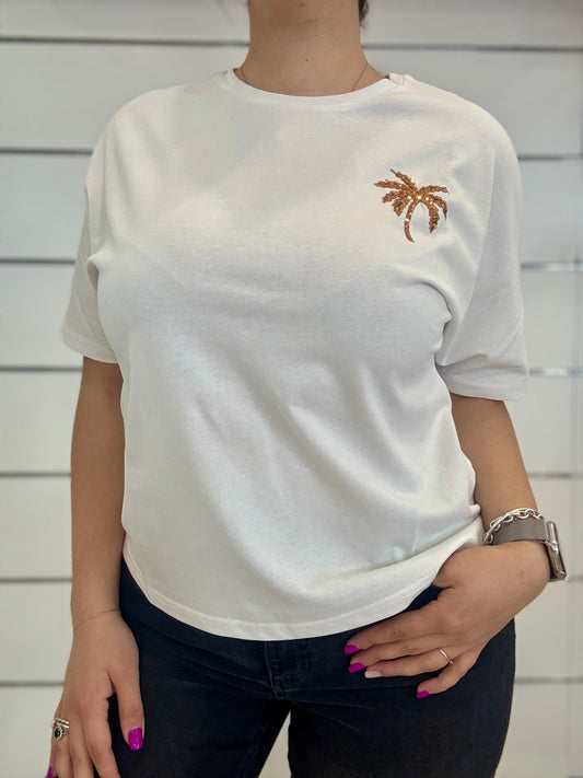T-shirt oversize con palma in paillettes su maglietta bianca di Molly Bracken